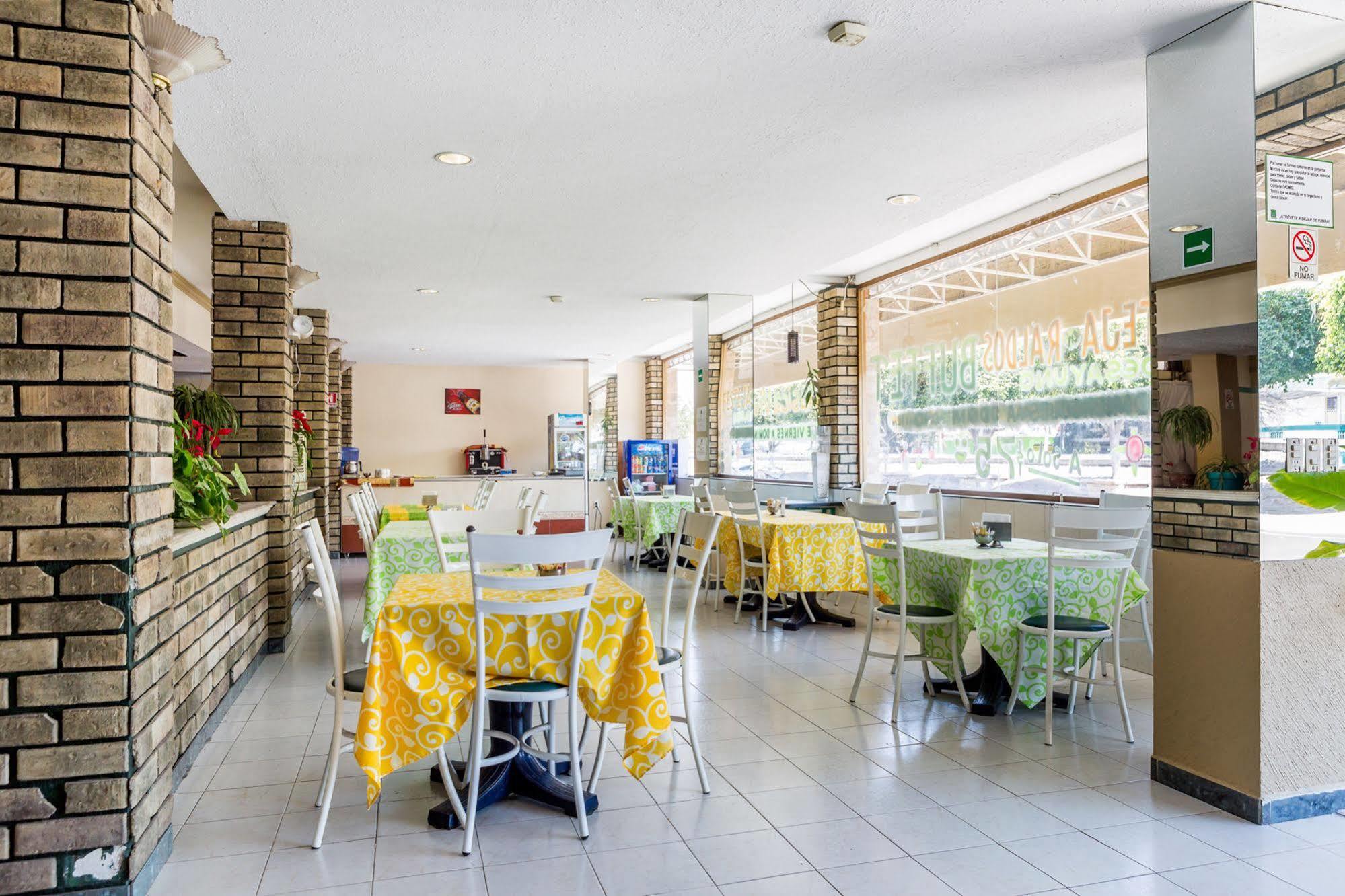 סלמנקה Hotel Raldos Inn מראה חיצוני תמונה